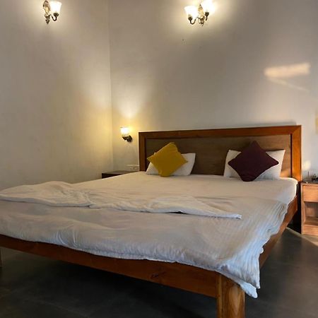 Hotel River Orchid Resort Satara Zewnętrze zdjęcie