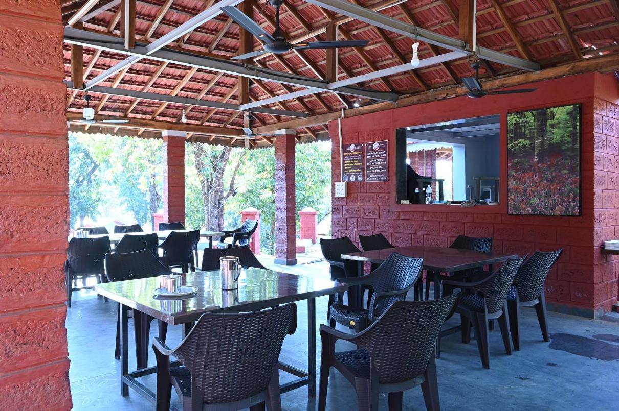 Hotel River Orchid Resort Satara Zewnętrze zdjęcie